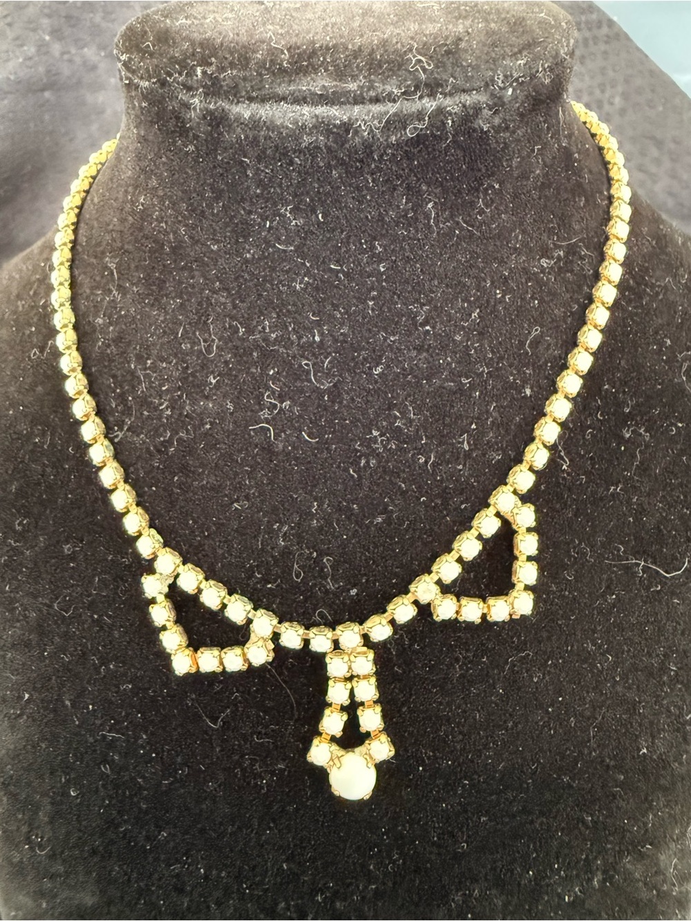 Mid Century Milk Glass Rhinestone Necklace‎